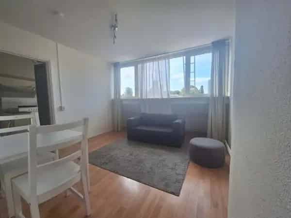 Zolderstudio te huur Nabij Centrum