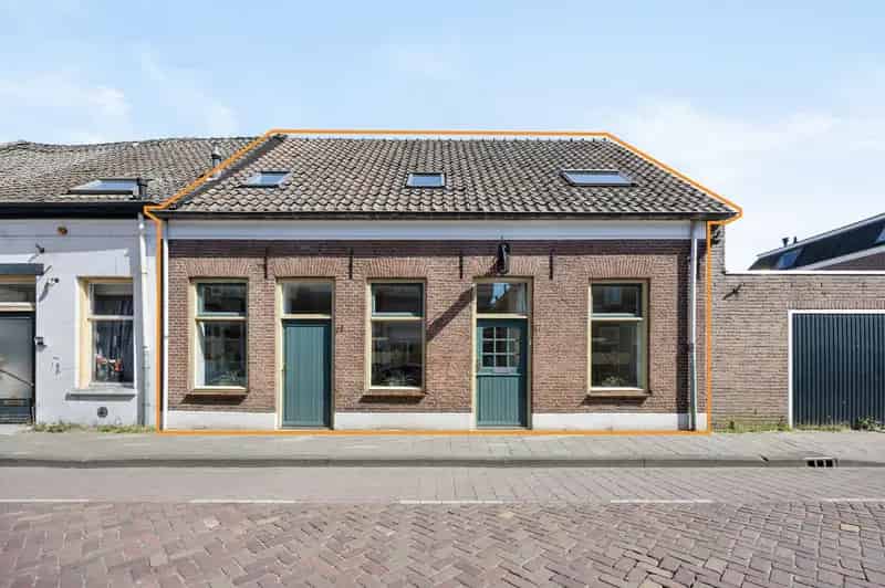 Huis te koop Stationsstraat Boxtel: karakteristieke woning met tuin en schuur
