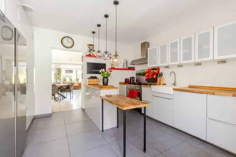 Huis te koop Breda Haagport: 4 slaapkamers, 2 badkamers, tuin op het zuidoosten