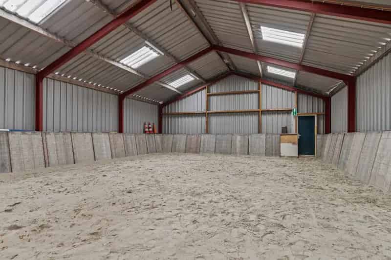 Royale Driekapper Boerderij Siddeburen: Landelijk Wonen & Ondernemen