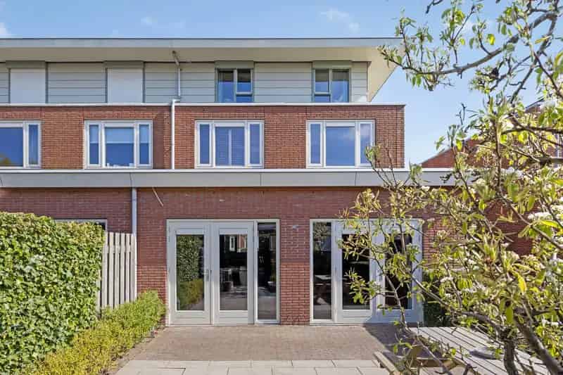 Hoekwoning Westwijk 175m2 4 slaapkamers 2 badkamers tuin energielabel A