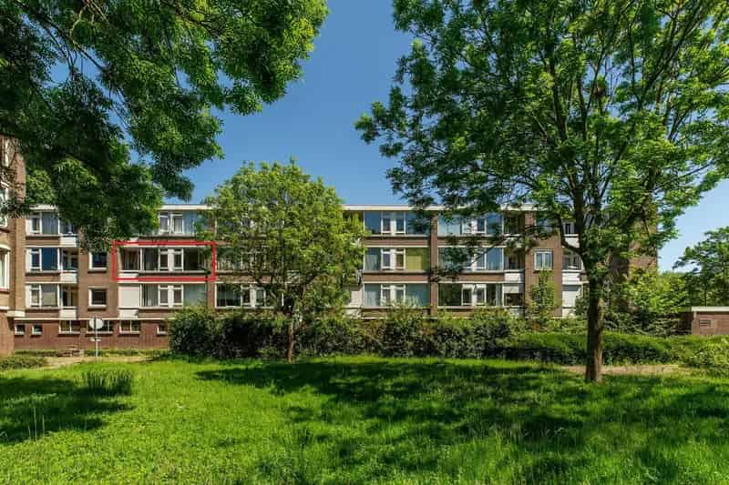 3 Kamer Appartement Karl Marxbuurt - Instapklaar