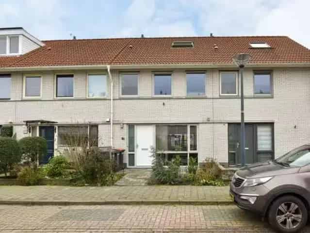 Renovatieklare Middenwoning 4 slaapkamers Kersenboogerd