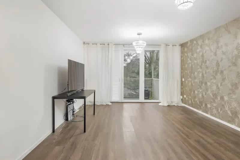 Appartement Amsterdam Olof Palmeplein: Instapklaar 3-kamer appartement