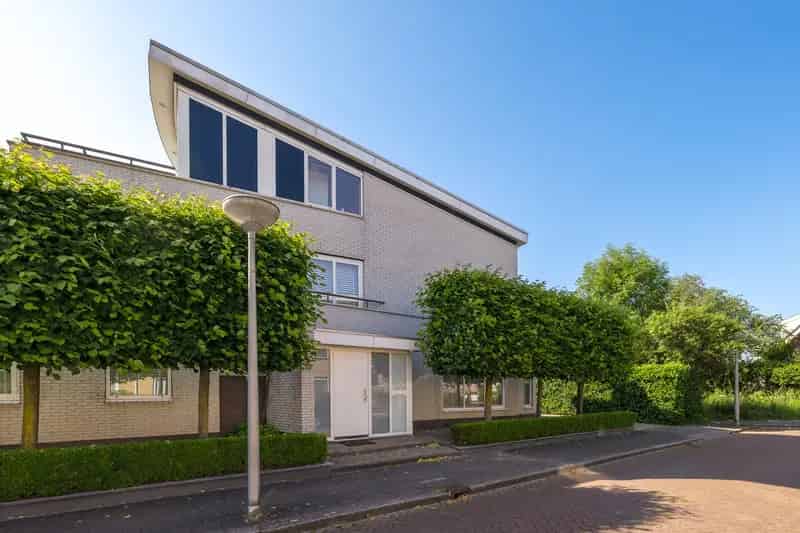 Luxe Villa te Koop Amstelveen 300m2 5 slaapkamers 3 badkamers