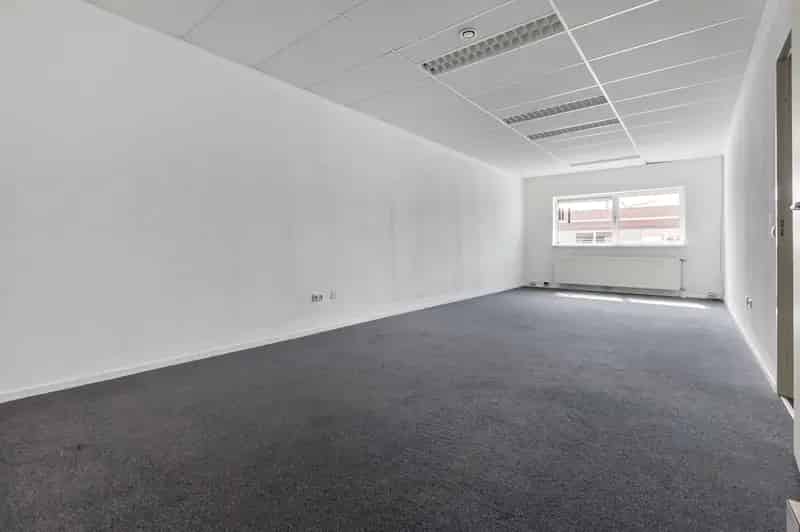 Kantoor Middelharnis | Zoek kantoren te huur: Zernikeweg 51 3241 MG Middelharnis 