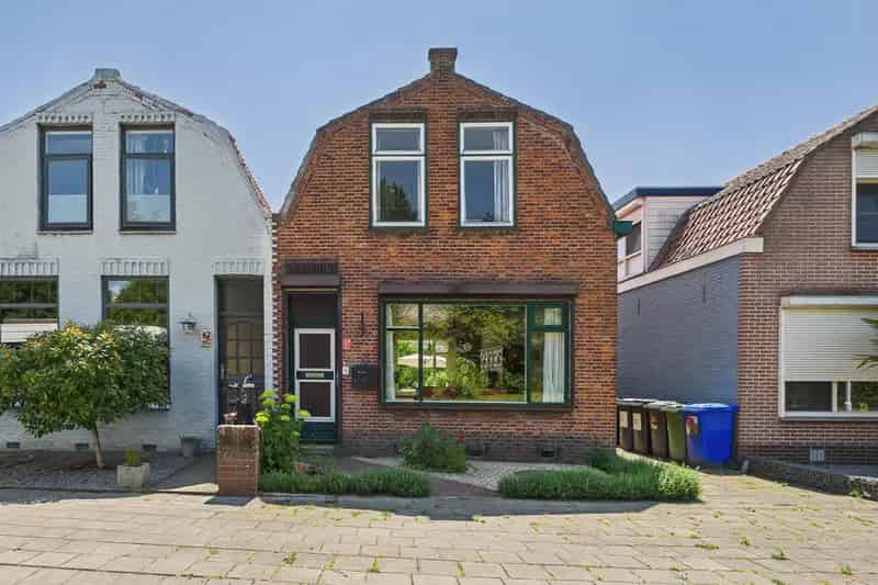 Halfvrijstaande woning Driewegen: Ruime woning met diepe tuin en veel mogelijkheden