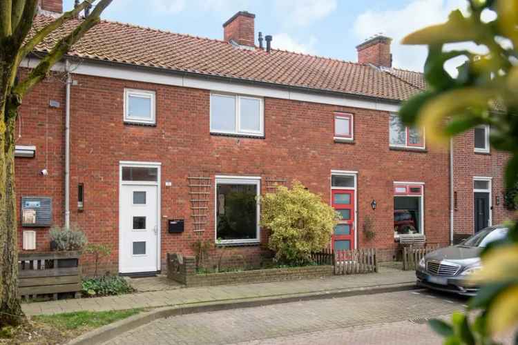 Tussenwoning Arnhem 3 slaapkamers moderne badkamer zonnige tuin