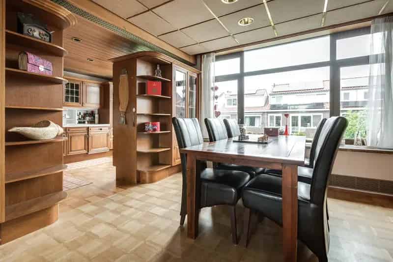 Appartement te koop Schiebroek 4 slaapkamers 2 balkons