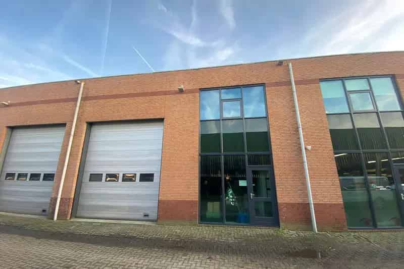 Bedrijfshal te koop Nieuw Vennep 300m²
