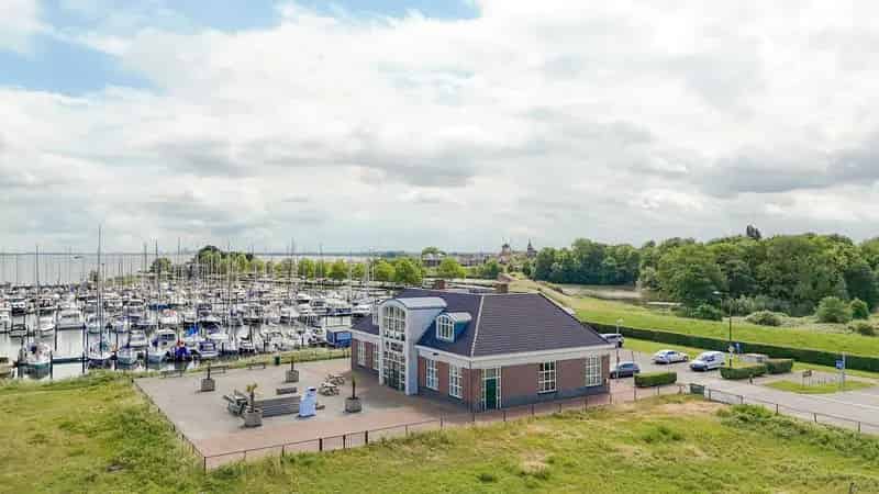 Winkel Willemstad | Zoek winkels te koop: Lantaarndijk 12-14 4797 SP Willemstad 