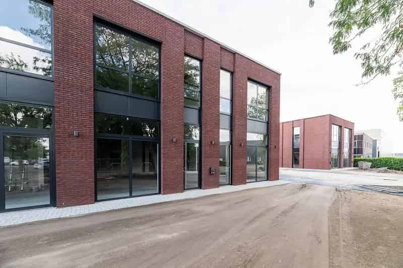 Bedrijfshal Etten Leur te huur of te koop 410m2
