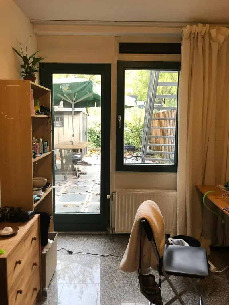 Mooie Lichte Kamer met Tuindeur