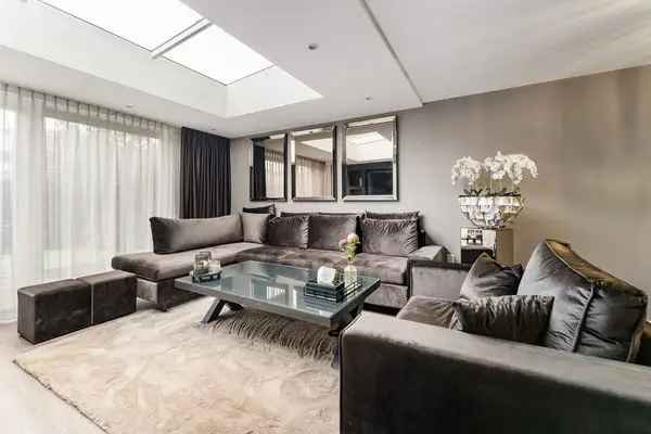 Luxe 4 Laags Tussenwoning Vathorst 205m2 3 Slaapkamers Jacuzzi