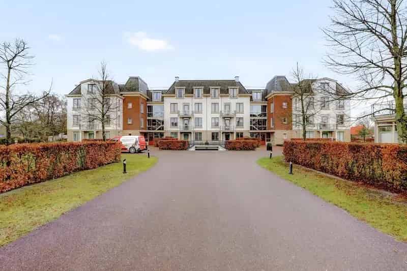 Luxe 4-Kamer Appartement 167m2 Bosrand Nabij Kust