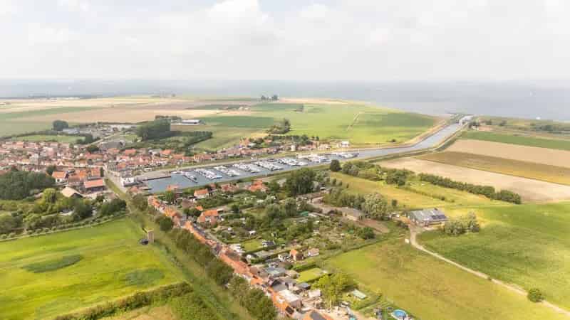5 Kamer Dijkwoning 3 Tuinen Carport