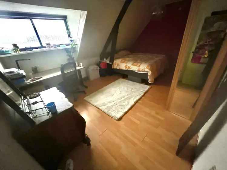 Ruime kamer Delft Noord 6 meisjes juni-augustus