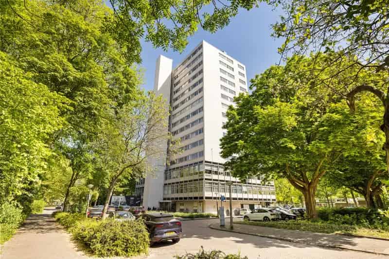 Amsterdam Buitenveldert: Licht 4-kamerappartement 116m2  Nabij Amstelpark