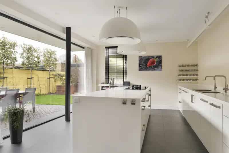 Modern huis met praktijkruimte nabij centrum Tilburg