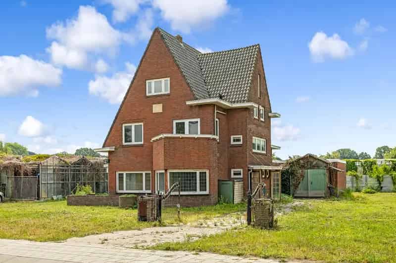 Huis te koop Breda Liesboslaan: Vrijstaande woning met potentie