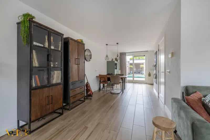 Ruime 4 Slaapkamer 2 Onder 1 Kapwoning Maasbree