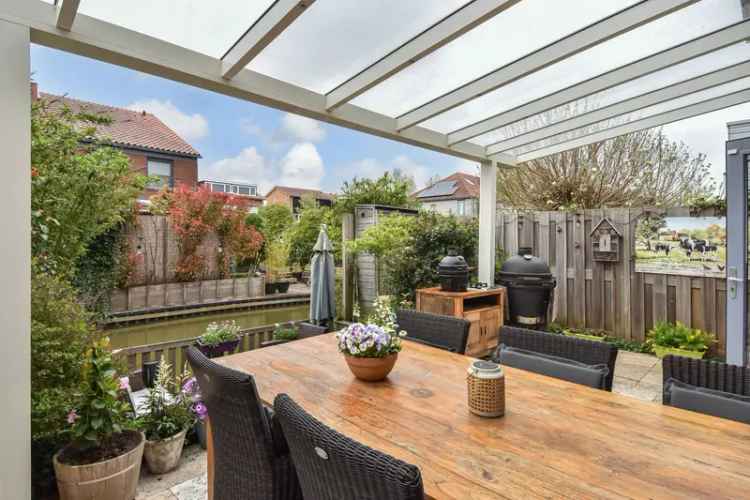 Moderne 6 Kamer Huis Te Koop Aan Het Water Den Haag