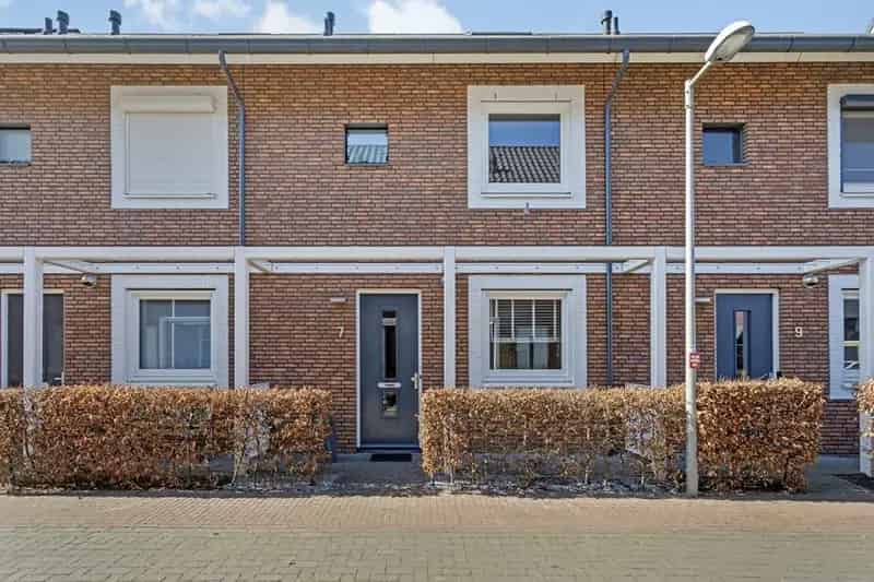 Moderne Tussenwoning Veenendaal - 4 slaapkamers - zonnige tuin