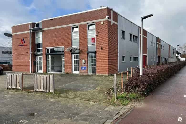 192m2 Kantoorruimte te koop Hendrik Ido Ambacht