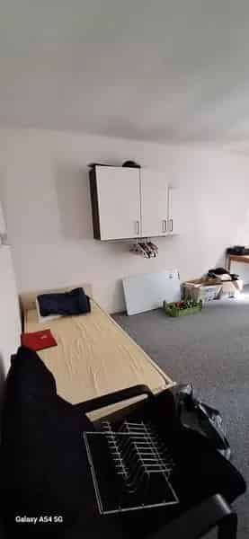 Zeer ruim 2 slaapkamer appartement begane grond