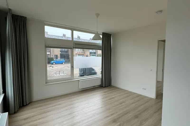 Modern 2 kamer appartement te koop Maassluis