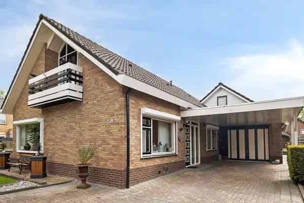 Ruime Levensloopbestendige Woning Weiteveen 163m2 Garage Tuin Zonnepanelen