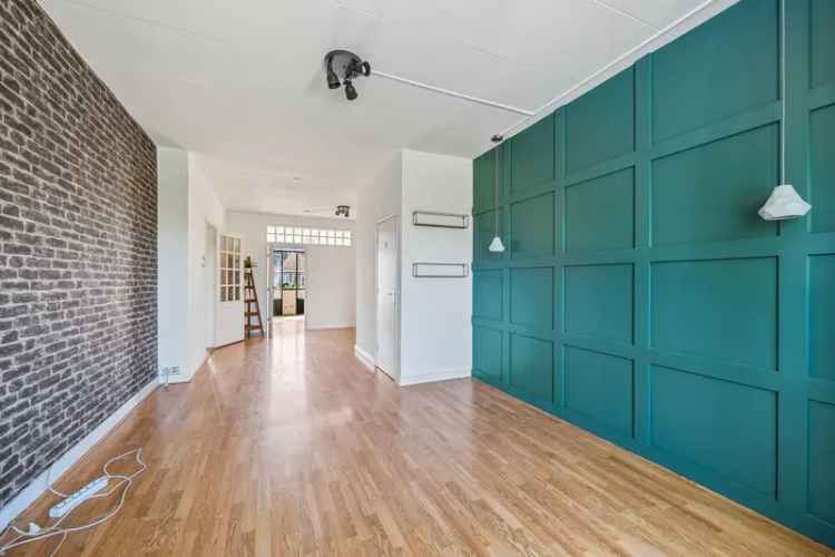 Licht 4-kamer appartement nabij winkels en strand