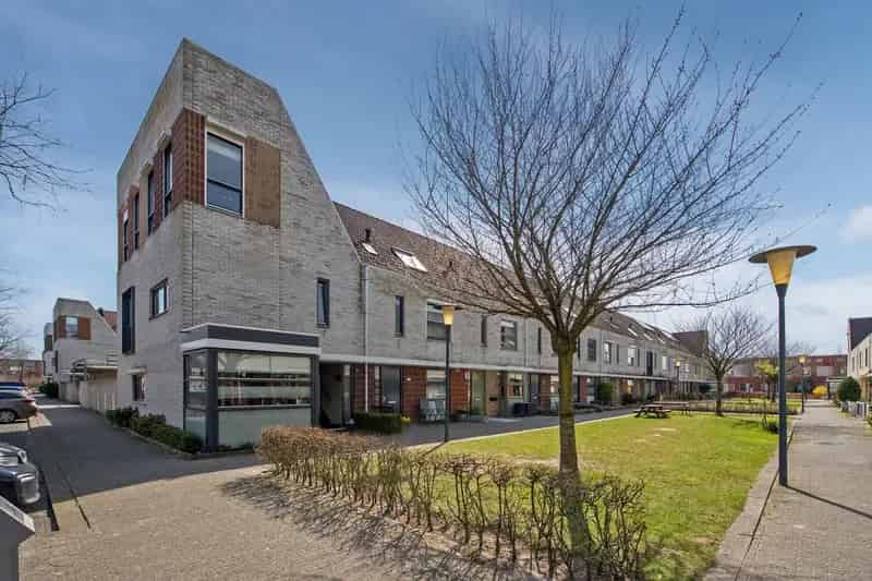 Grote 6-kamer gezinswoning Zoetermeer