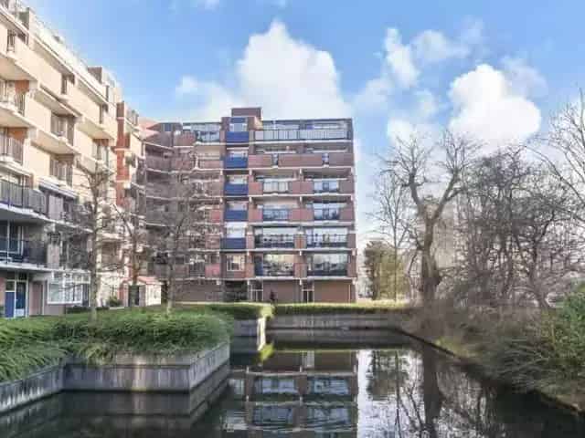 2 Kamer Appartement Nabij Station Rijswijk