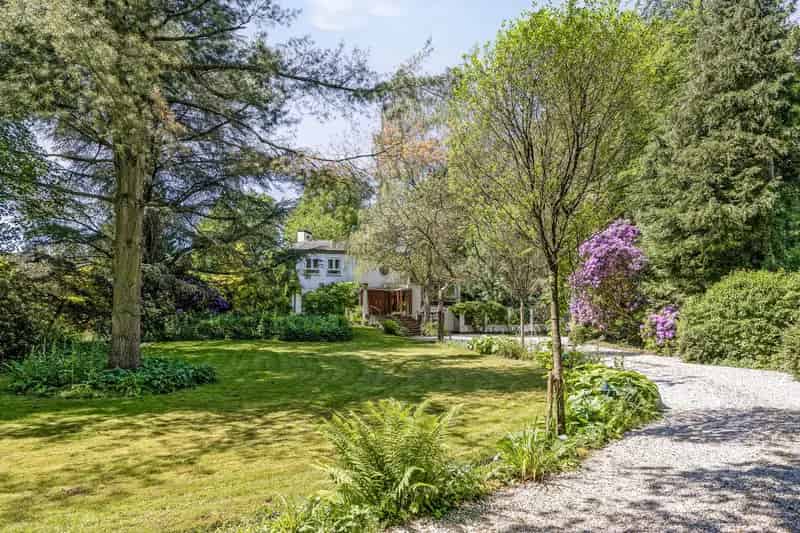 Villa te koop Beekhuizen Velp 281m² 2848m² tuin Posbank