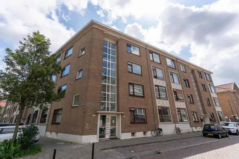 4-Kamerappartement Vlaardingen  Nabij Station Renovatieproject