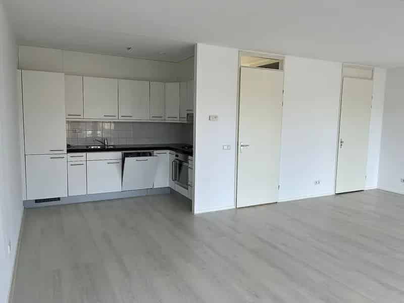 Appartement nabij winkelcentrum en recreatiegebied Toolenburg