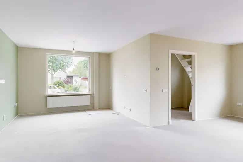 Ruime 2-onder-1-kapwoning Geleen met 4 slaapkamers en grote tuin