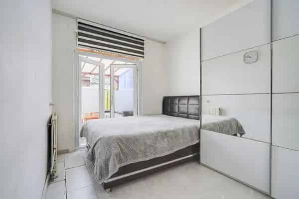 Benedenwoning 82m2 3 slaapkamers zonnige tuin nabij strand