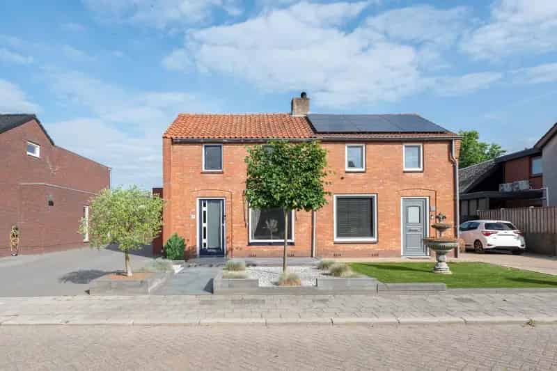 Te Koop: Ruime 3 Slaapkamers Tweekapper Sint Willebrord