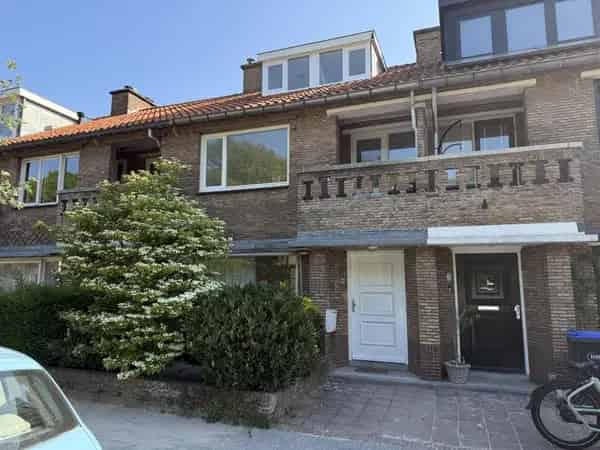 Ruime eengezinswoning 4 slaapkamers Den Haag