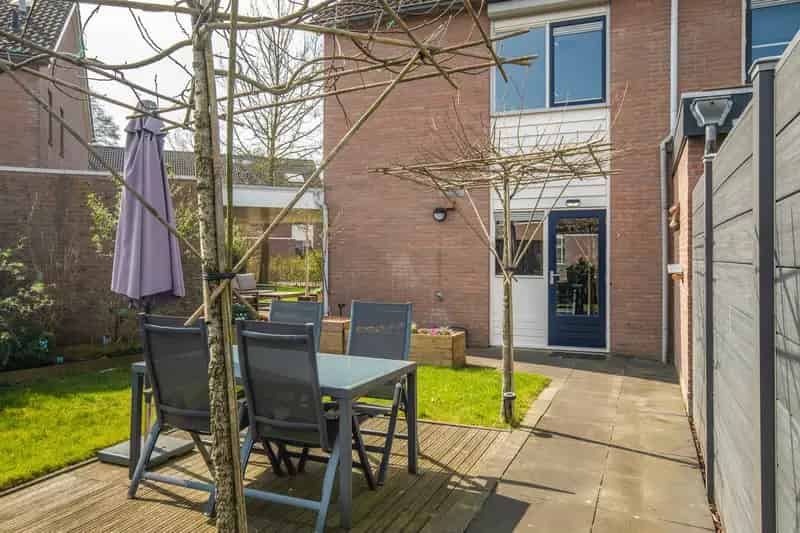 Ruime gezinswoning Zevenaar 4 slaapkamers tuin zonnepanelen