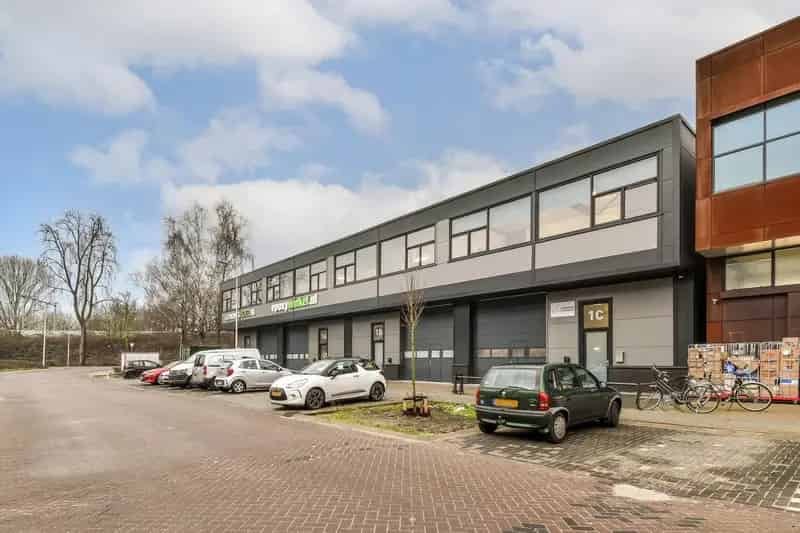 Kantoorruimte Diemen 90m2 nabij Amsterdam