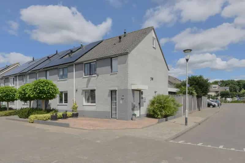 Huis te koop: Overkroetenlaan 42 4823 KA Breda | Funda