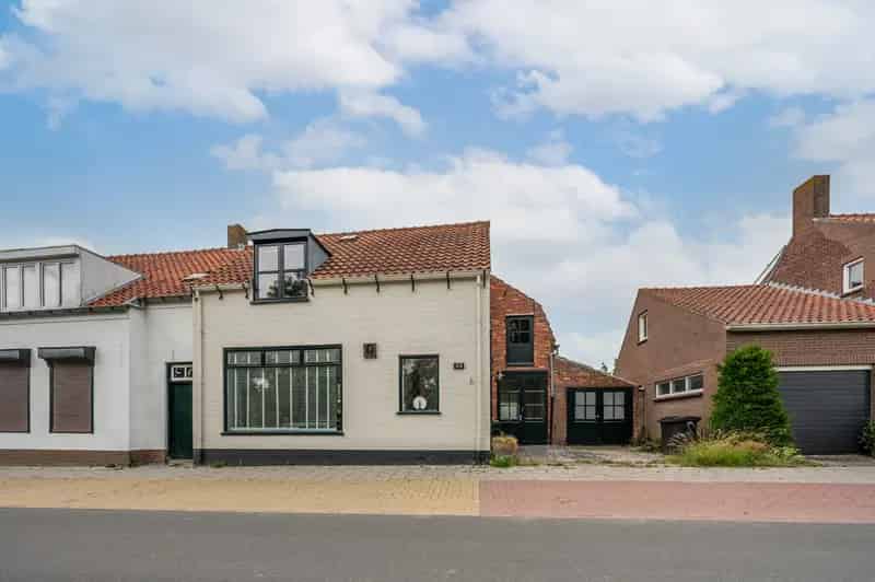 Charmante woning Nieuwvliet nabij strand Ruime leefruimte 2 badkamers