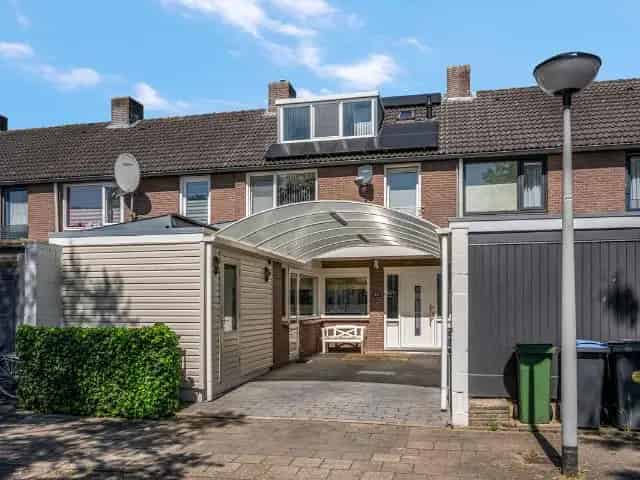 Ruime 5 Slaapkamer Eengezinswoning Arnhem