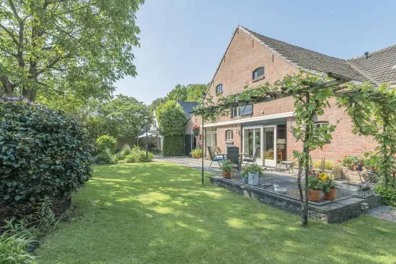 Woonboerderij Molenschot 5 slaapkamers 2 badkamers