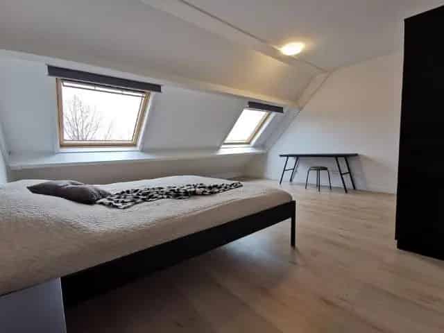 4 Slaapkamer Appartement Diemen Nabij Amsterdam