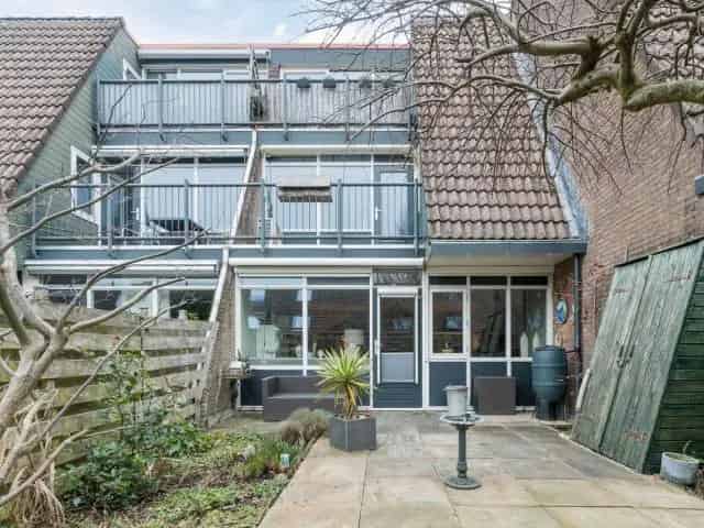 3-kamer appartement Ridderkerk  -  Moderne woning met tuin en parkeerplaats