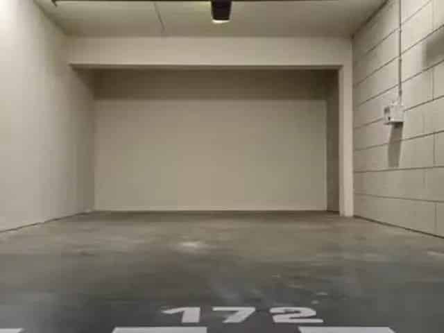 Garagebox Pieter Calandlaan Amsterdam 27m2